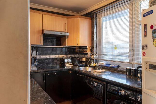 1 Bedroom Flat Close To City With Free Parking Arrangement Лондон Екстер'єр фото