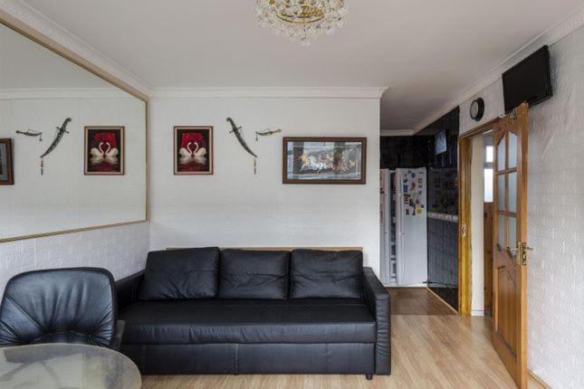 1 Bedroom Flat Close To City With Free Parking Arrangement Лондон Екстер'єр фото