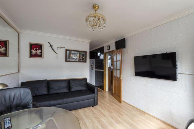 1 Bedroom Flat Close To City With Free Parking Arrangement Лондон Екстер'єр фото